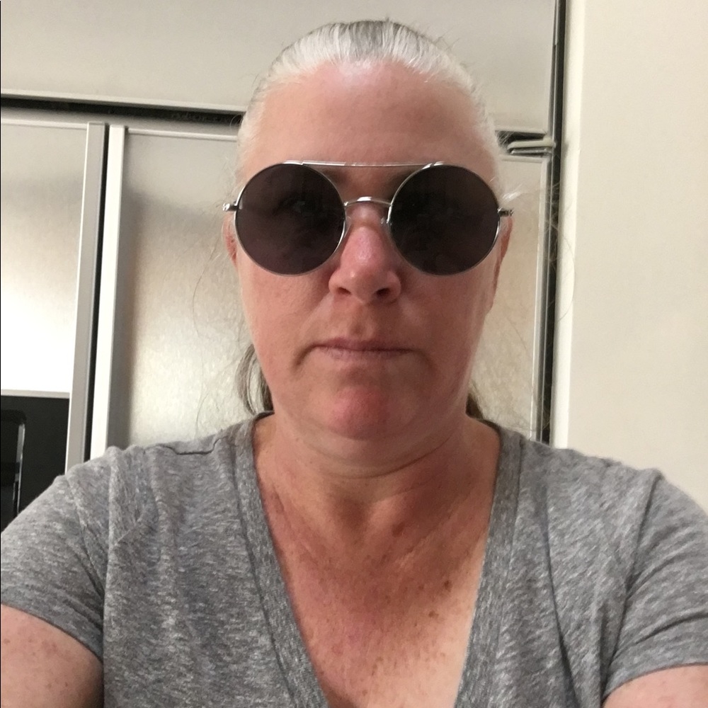 Round Sunglasses - Picture 2 of 2